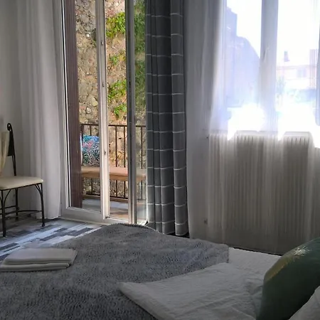 2 Pieces 4 Pers Situe En Centre-ville 80263 Appartement *
